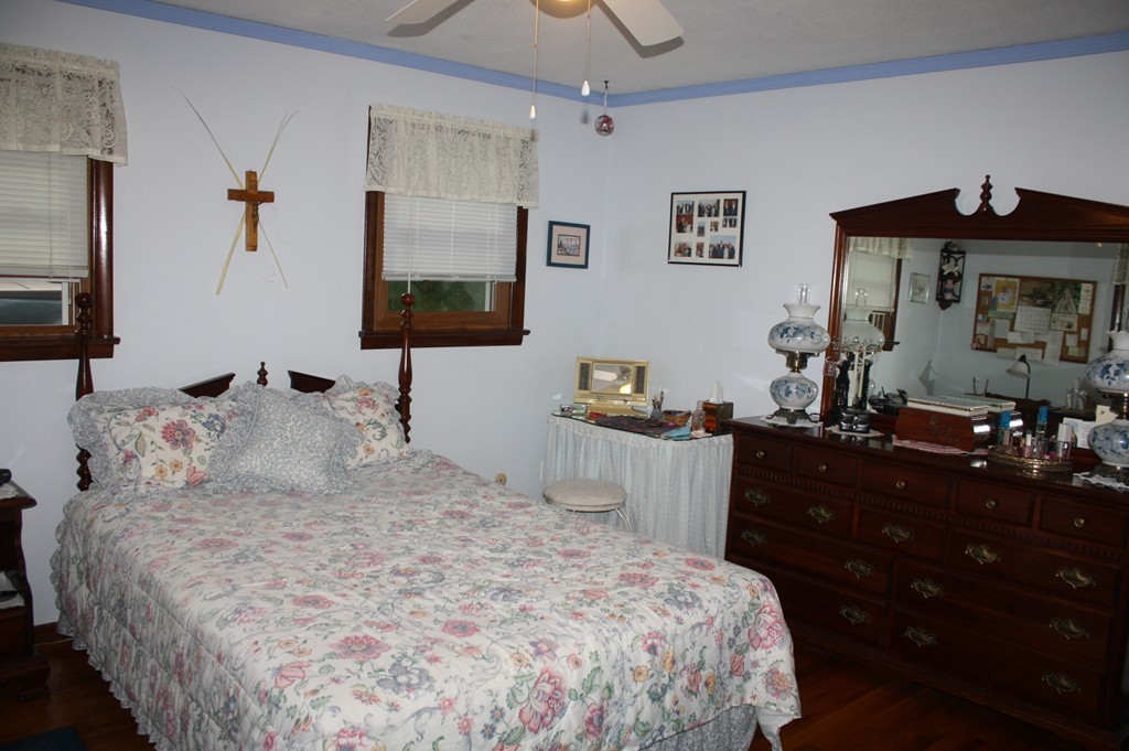27 River Road Erving, MA 01344 - Photo 8 of 12 Gallery Image 8