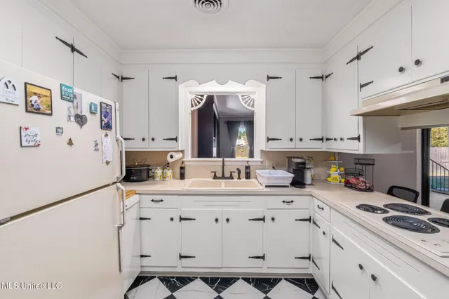 $212,900 | 1223 Meadowood Road, Columbia, MS 39429