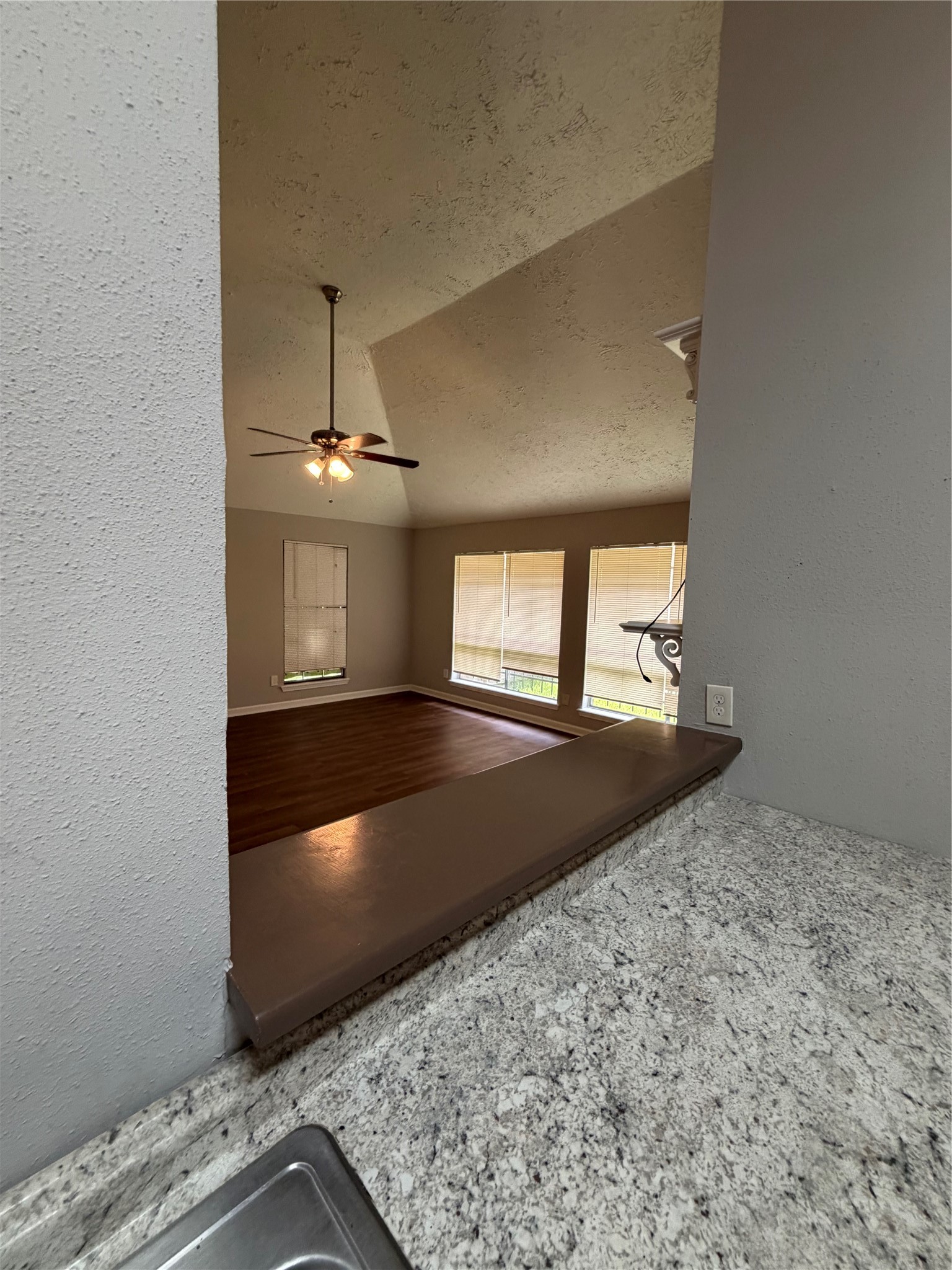 8662 Pearl Point Street Houston, TX 77044 - Photo 13 of 28 a view of an empty room and window