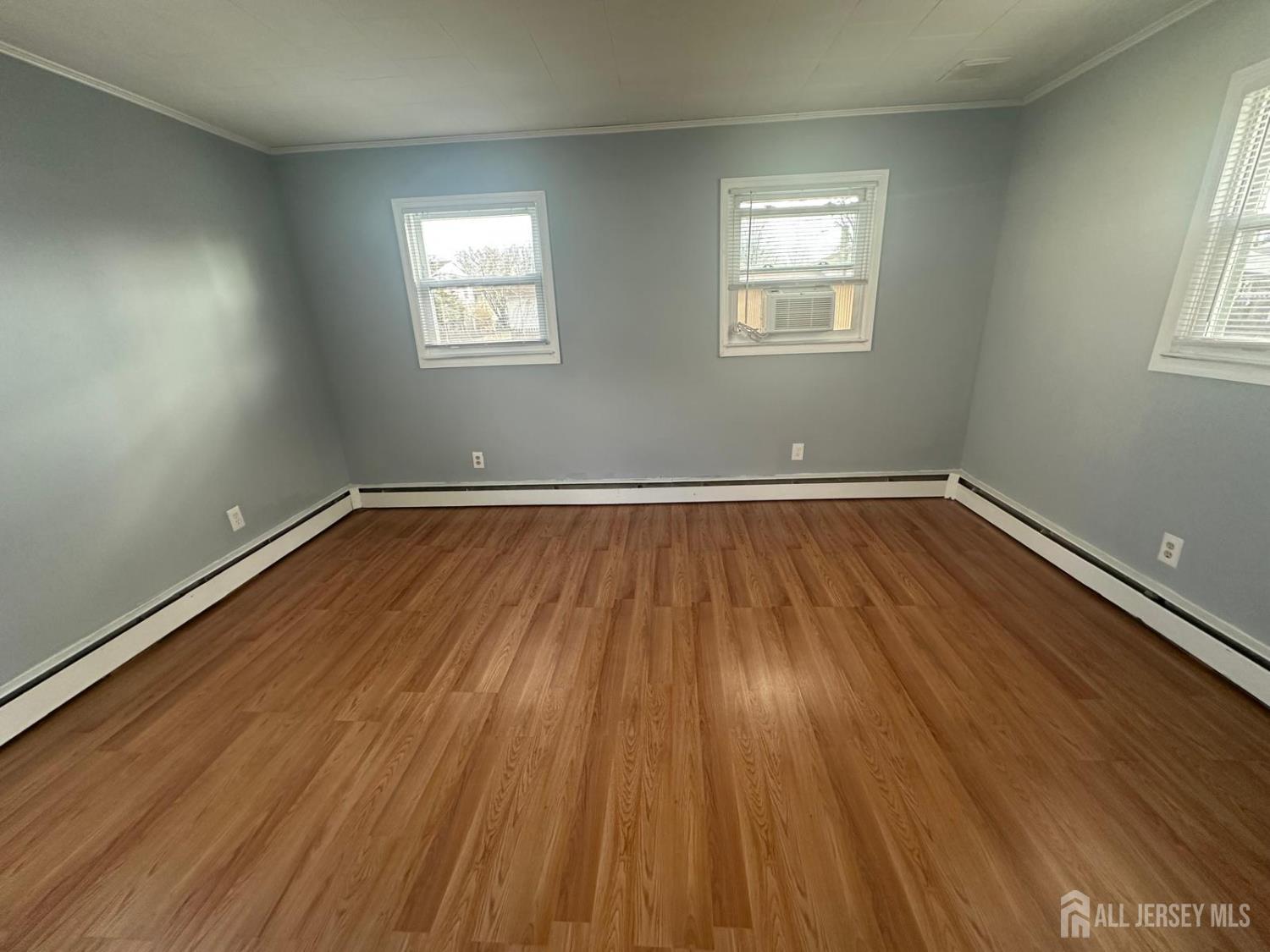 19 Baldwin Road Edison, NJ 08817 - Photo 4 of 9