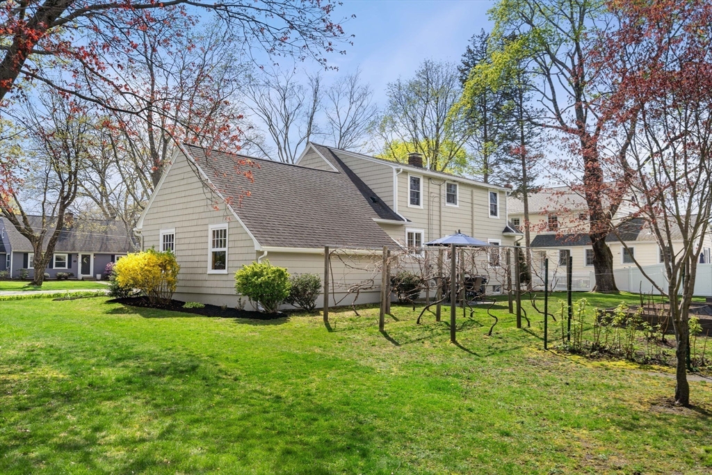 10 Woodbridge Road North Andover, MA 01845 - Photo 23 of 26 Gallery Image 23