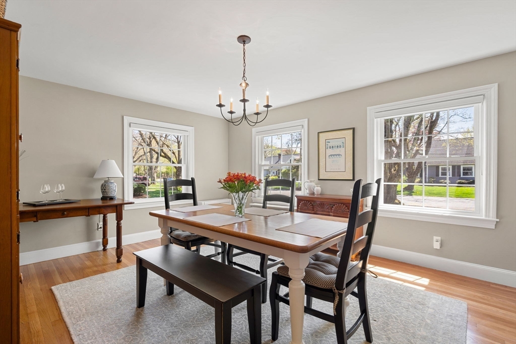 10 Woodbridge Road North Andover, MA 01845 - Photo 6 of 26 Gallery Image 6