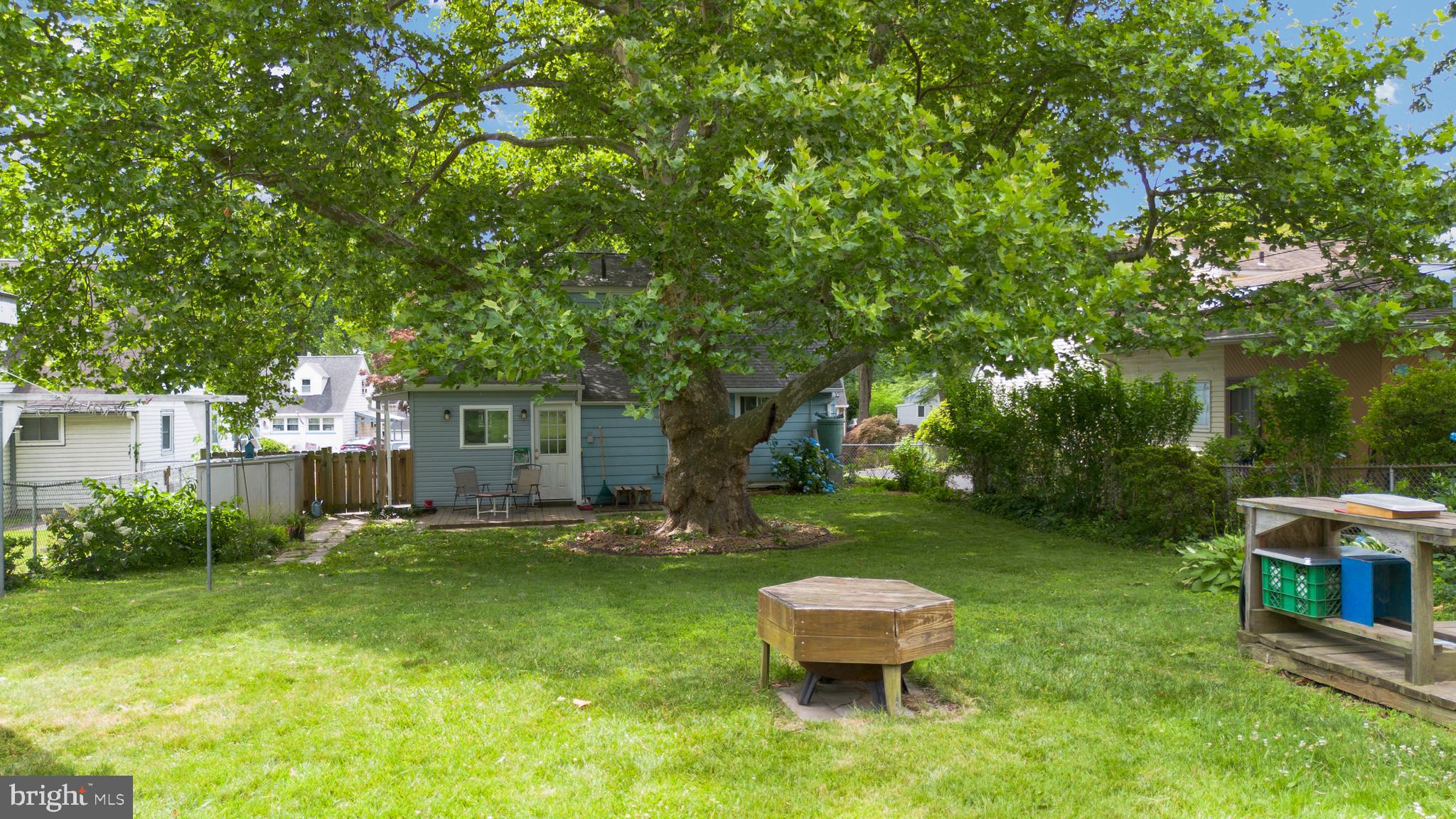 2407 Secane Road Secane, PA 19018 - Photo 15 of 47