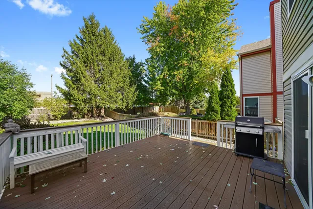 $299,000 | 606 London Court, Round Lake Beach, IL 60073