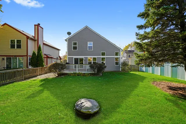 $299,000 | 606 London Court, Round Lake Beach, IL 60073