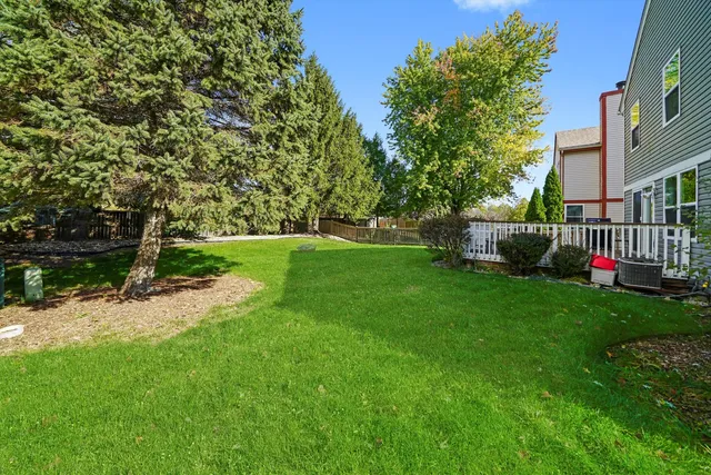 $299,000 | 606 London Court, Round Lake Beach, IL 60073