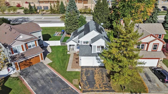 $299,000 | 606 London Court, Round Lake Beach, IL 60073