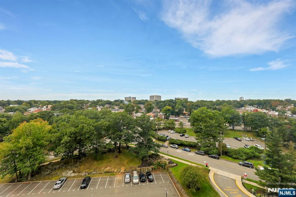 6 Horizon Road, Unit 807 Fort Lee, NJ 07024 - Photo 5 of 38 Gallery Image 5