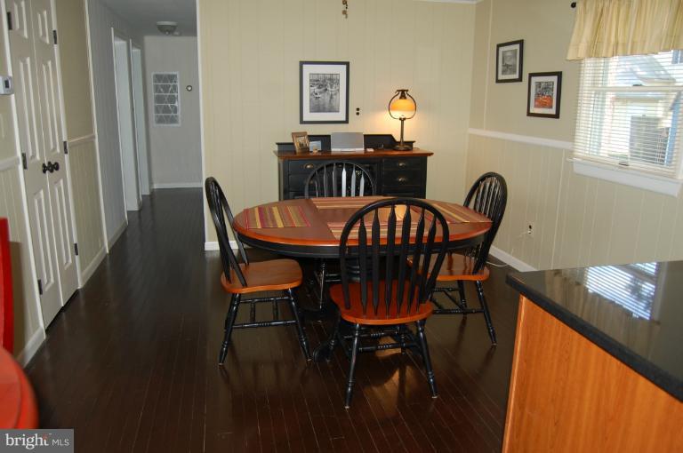 6140 Twin Point Cove Road Cambridge, MD 21613 - Photo 11 of 30 Dining Room