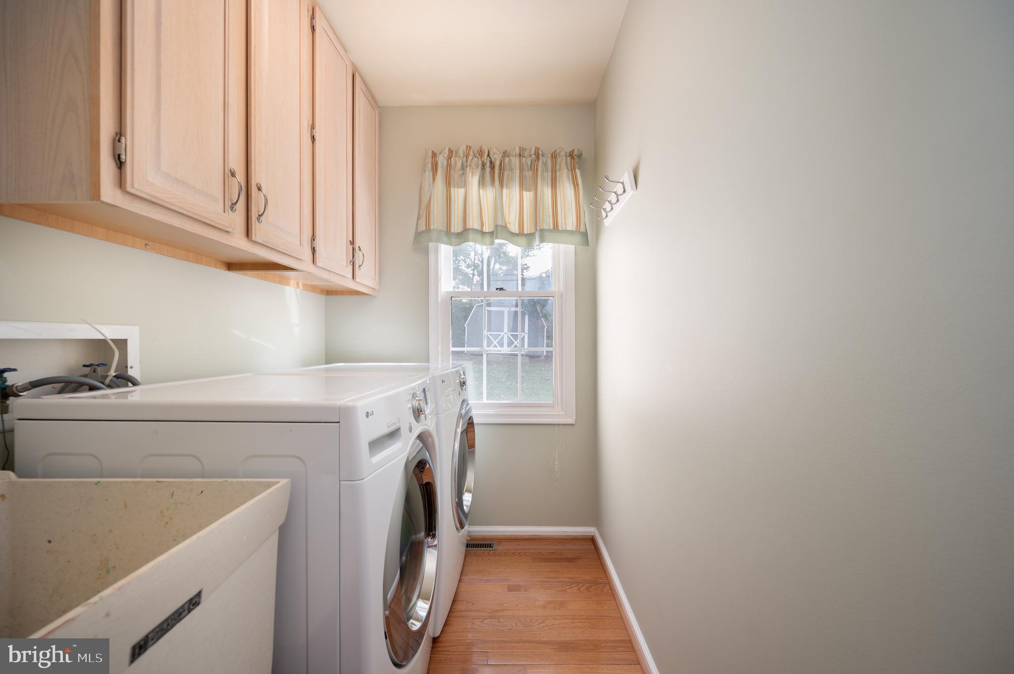 38 Arizona State Drive Newark, DE 19713 - Photo 18 of 39 First floor laundry room
