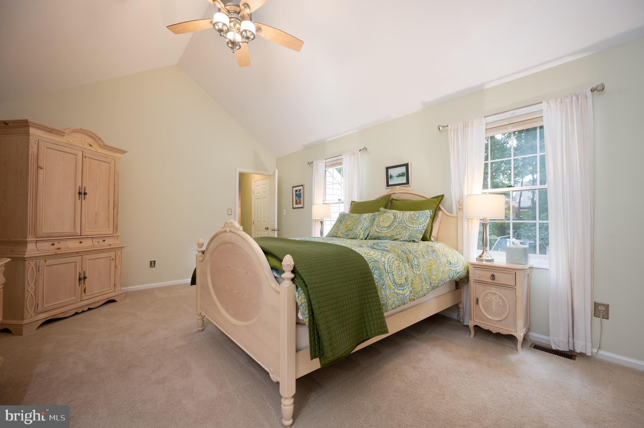 38 Arizona State Drive Newark, DE 19713 - Photo 20 of 39 Large primary suite