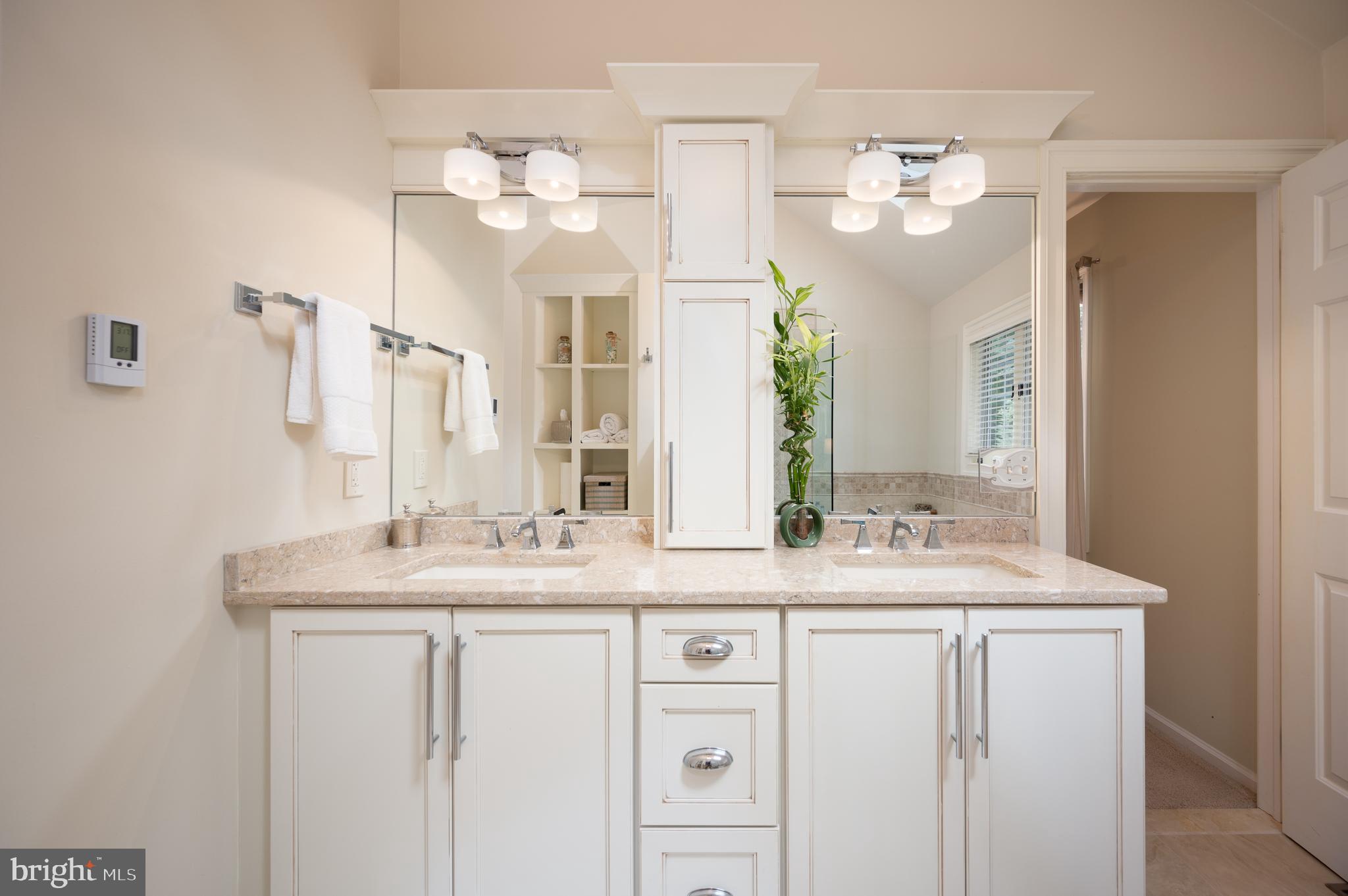 38 Arizona State Drive Newark, DE 19713 - Photo 24 of 39 Updated vanity with 2 sinks