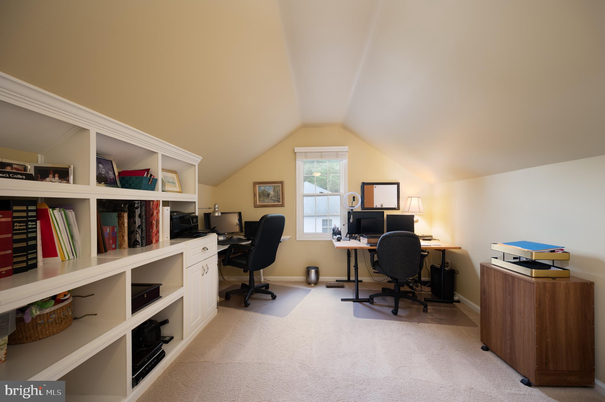 38 Arizona State Drive Newark, DE 19713 - Photo 25 of 39 Office with built-ins off the primary bedroom