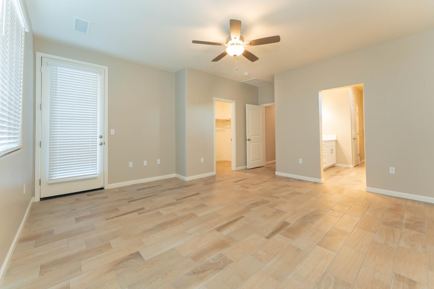 30480 Bellwood Road Visalia, CA 93291 - Photo 20 of 37 a view of an empty room with a window