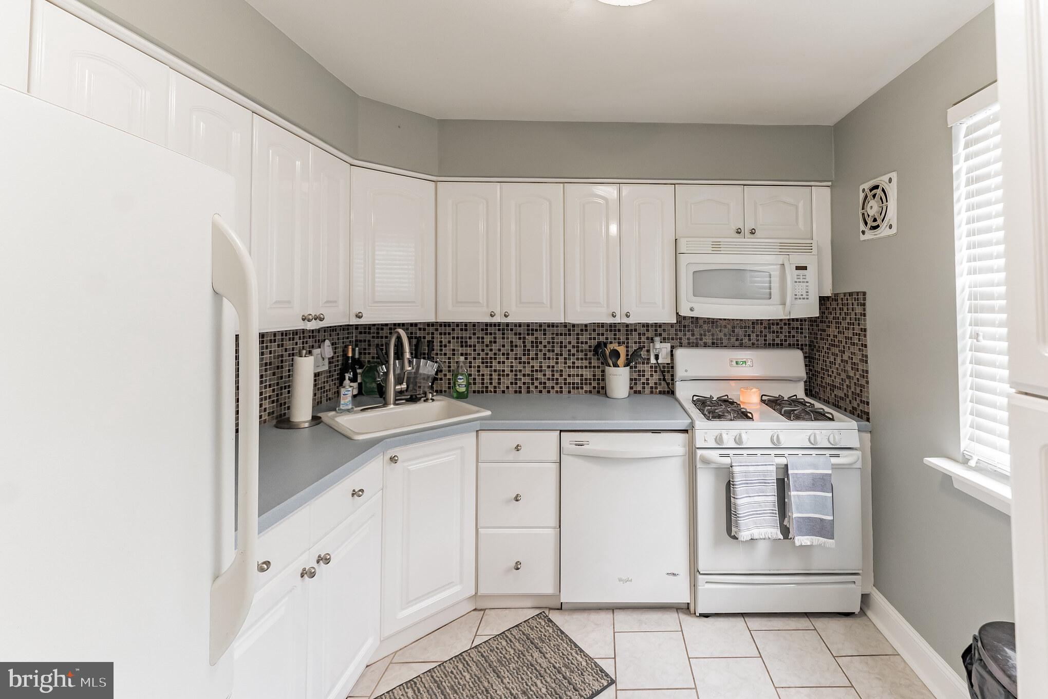 3590 Dows Road Philadelphia, PA 19154 - Photo 16 of 30 Gallery Image 16