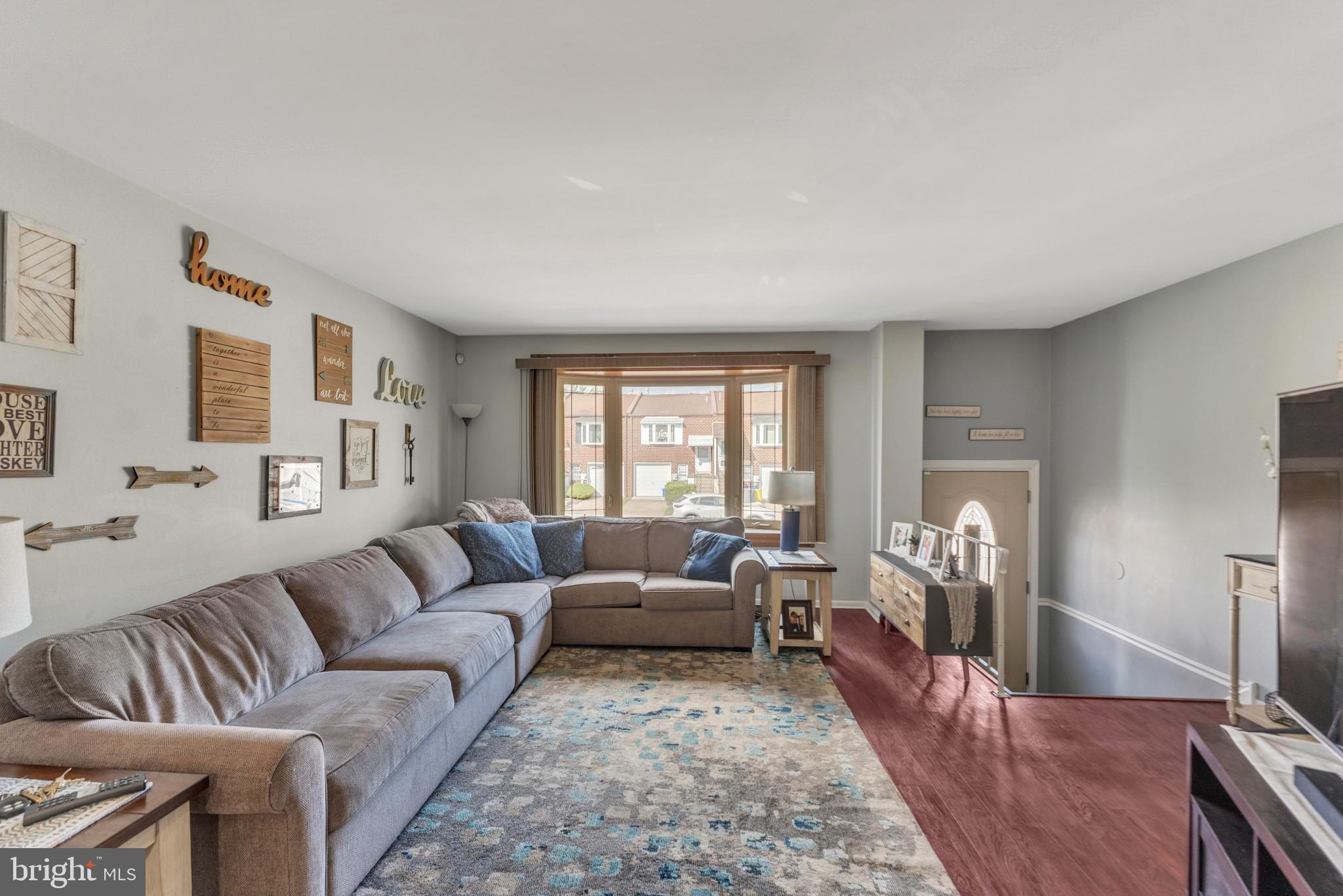 3590 Dows Road Philadelphia, PA 19154 - Photo 3 of 30 Gallery Image 3