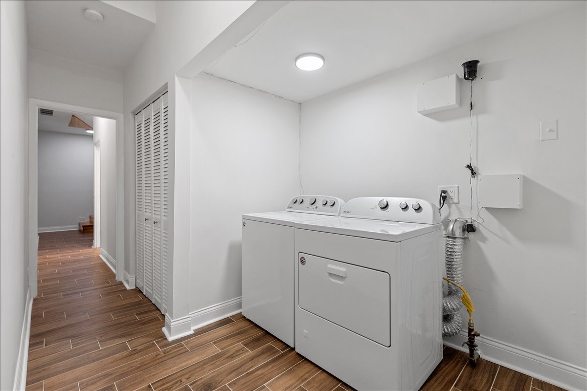 1147 West Taylor Street, Unit 1 Chicago, IL 60607 - Photo 16 of 17