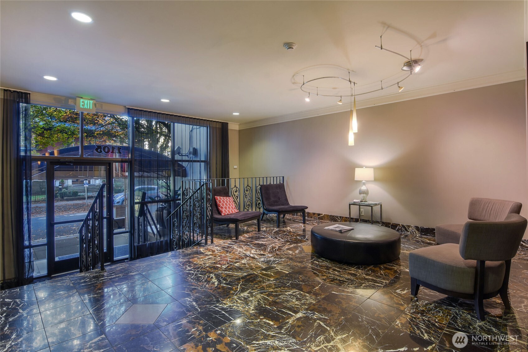 1105 Spring Street, Unit 1303 Seattle, WA 98104 - Photo 4 of 18