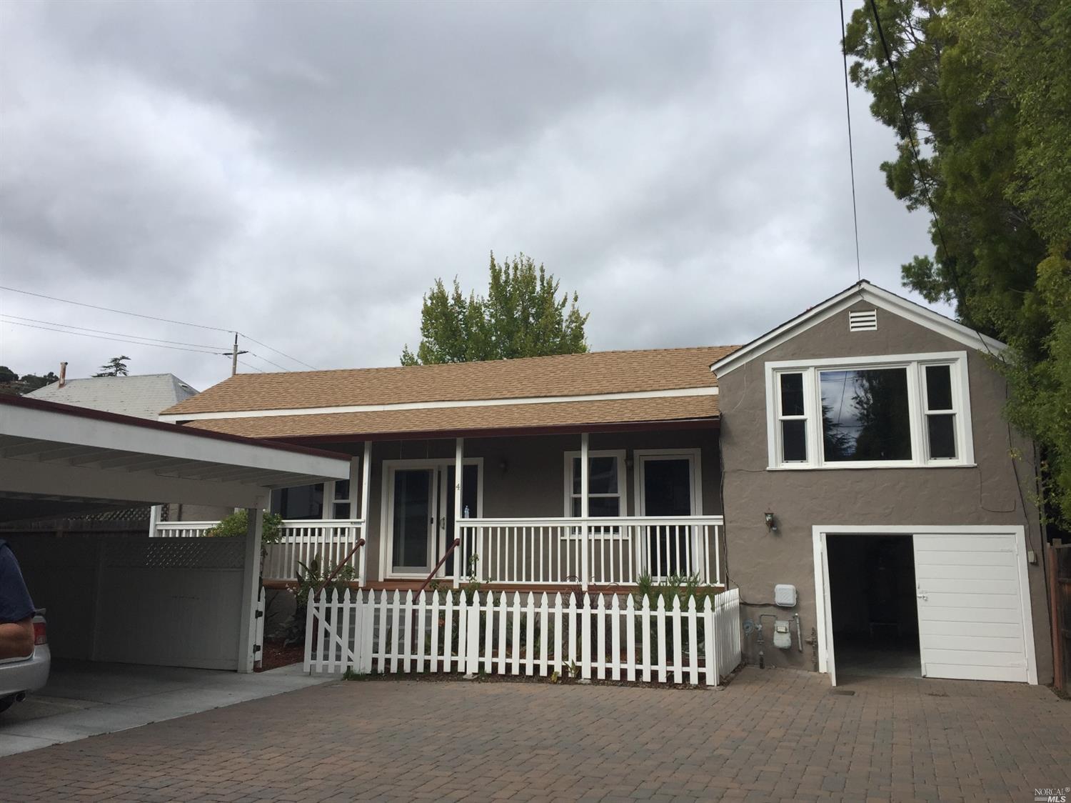 8 Laurel Place San Rafael, CA 94901 - Photo 1 of 1 a front view of a house with a yard