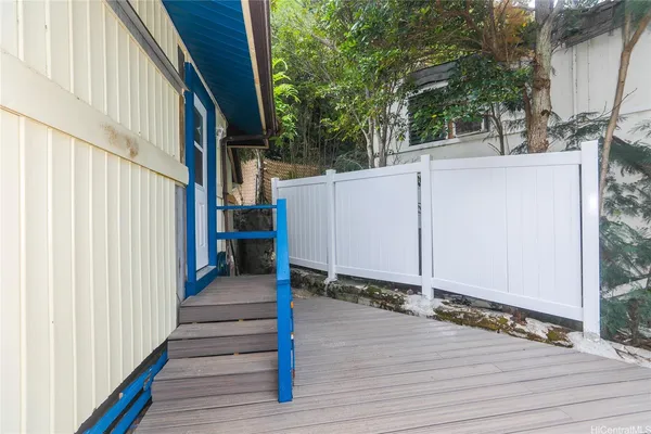 $1,500 | 2343 Kuahea Street, Honolulu, HI 96816