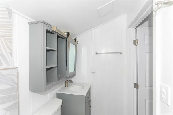 $1,500 | 2343 Kuahea Street, Honolulu, HI 96816