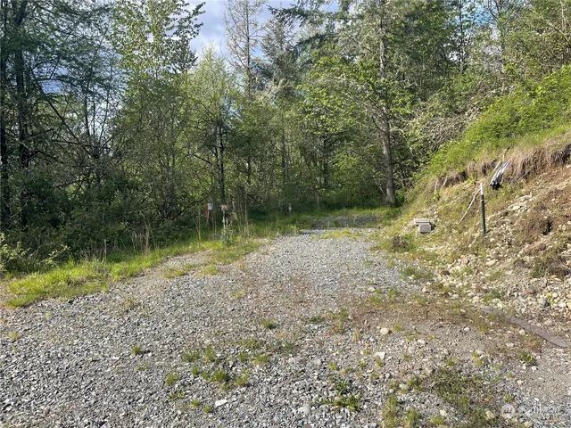 $500,000 | 21635 Orville Road East, Orting, WA 98360