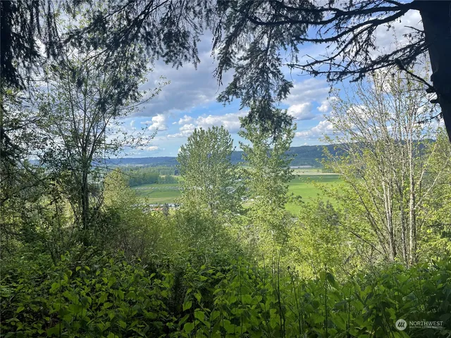 $500,000 | 21635 Orville Road East, Orting, WA 98360