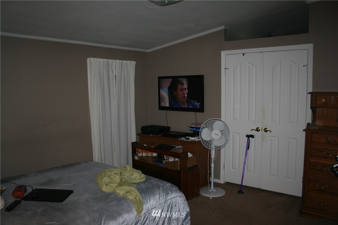 274 Hall Road Silverlake, WA 98645 - Photo 11 of 24 Gallery Image 11