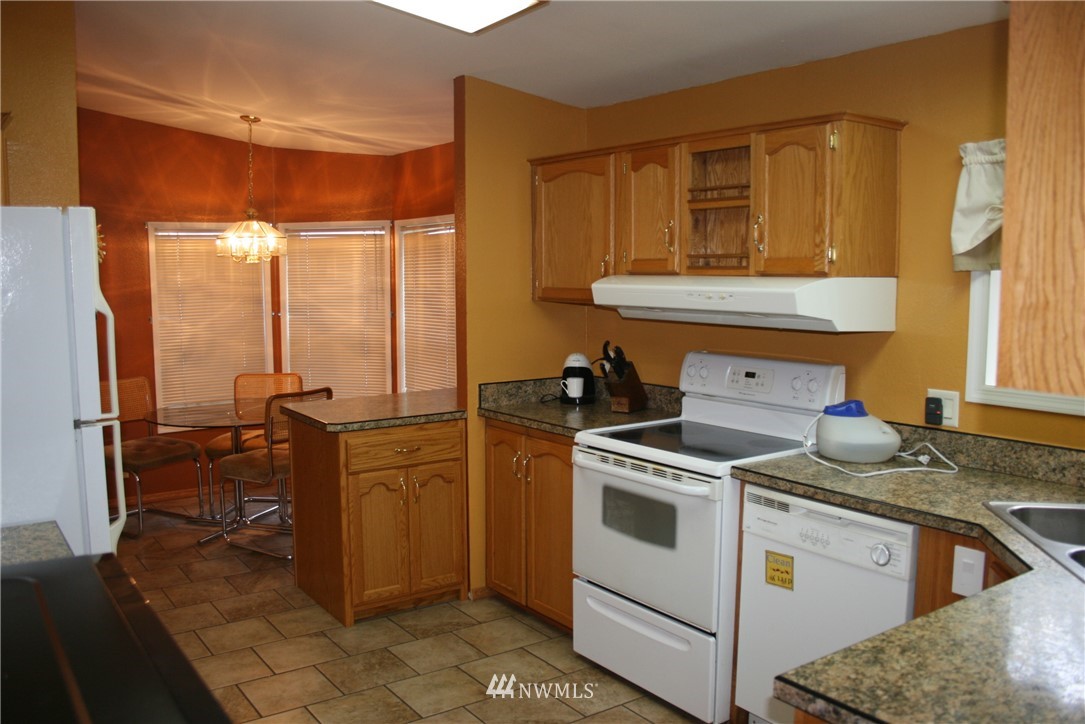 274 Hall Road Silverlake, WA 98645 - Photo 14 of 24 Gallery Image 14