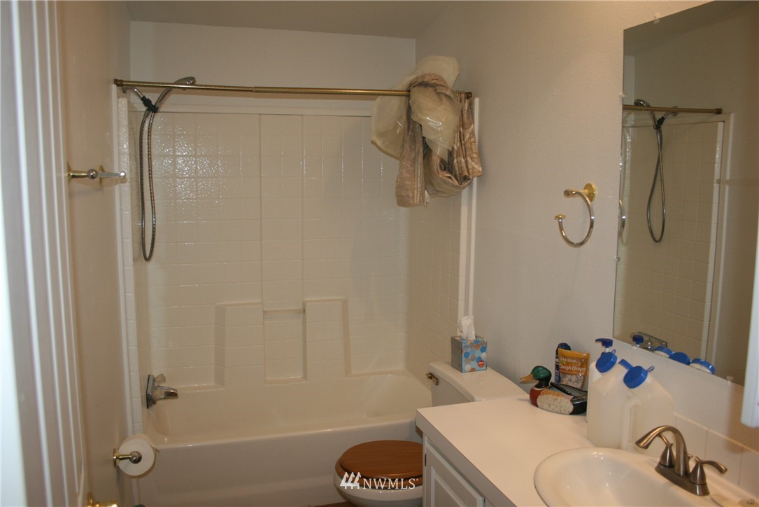 274 Hall Road Silverlake, WA 98645 - Photo 8 of 24 Gallery Image 8