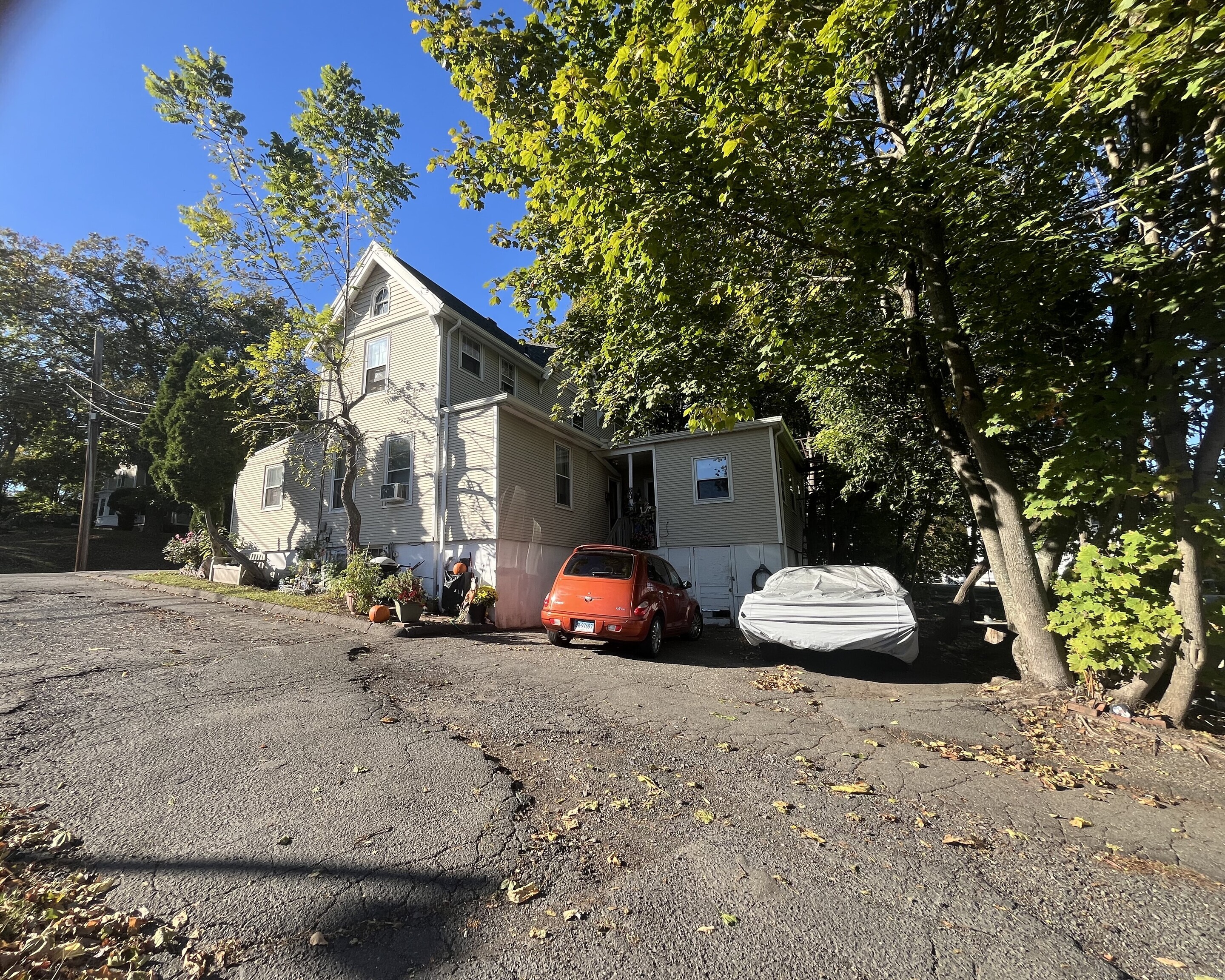505 New Britain Road Berlin, CT 06037 - Photo 4 of 16 a view of outdoor space and yard