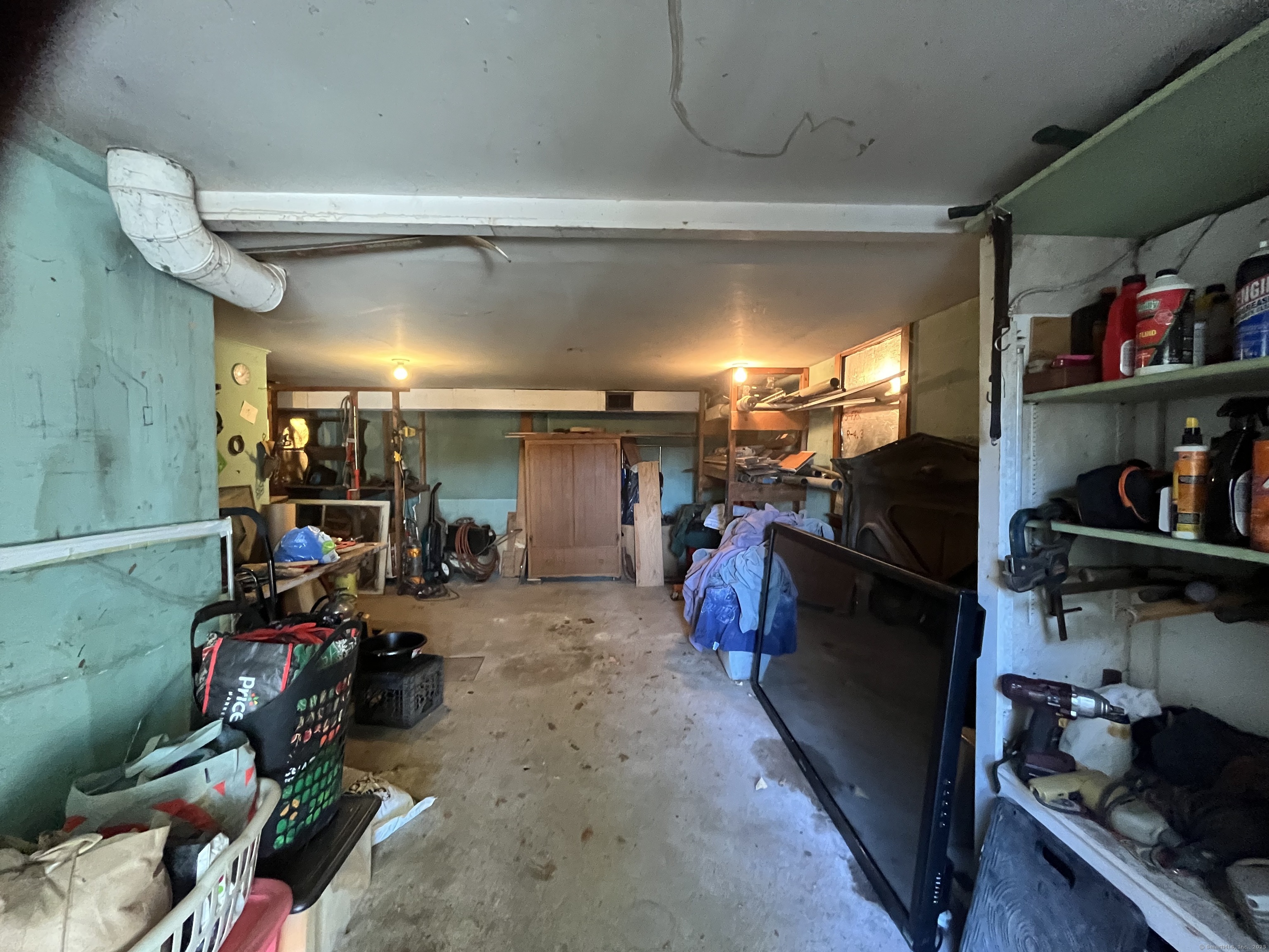 505 New Britain Road Berlin, CT 06037 - Photo 6 of 16 a view of a storage room