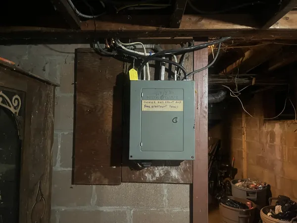 a view of walk in closet