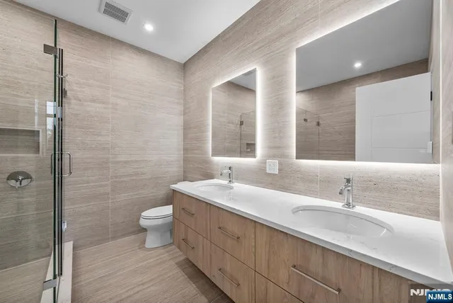 $7,999 | 1157 Inwood, Fort Lee, NJ 07024