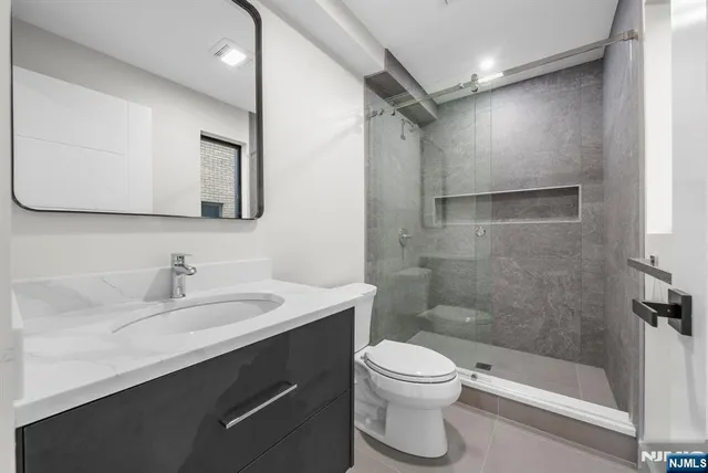 $7,999 | 1157 Inwood, Fort Lee, NJ 07024