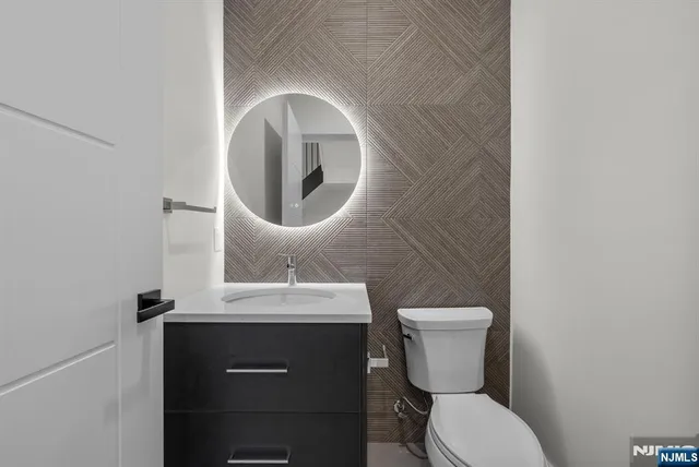 $7,999 | 1157 Inwood, Fort Lee, NJ 07024