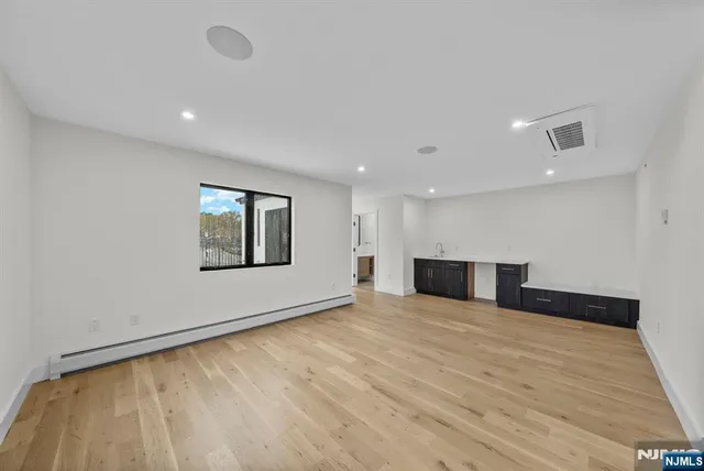 $7,999 | 1157 Inwood, Fort Lee, NJ 07024