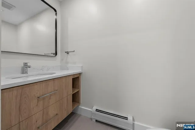 $7,999 | 1157 Inwood, Fort Lee, NJ 07024