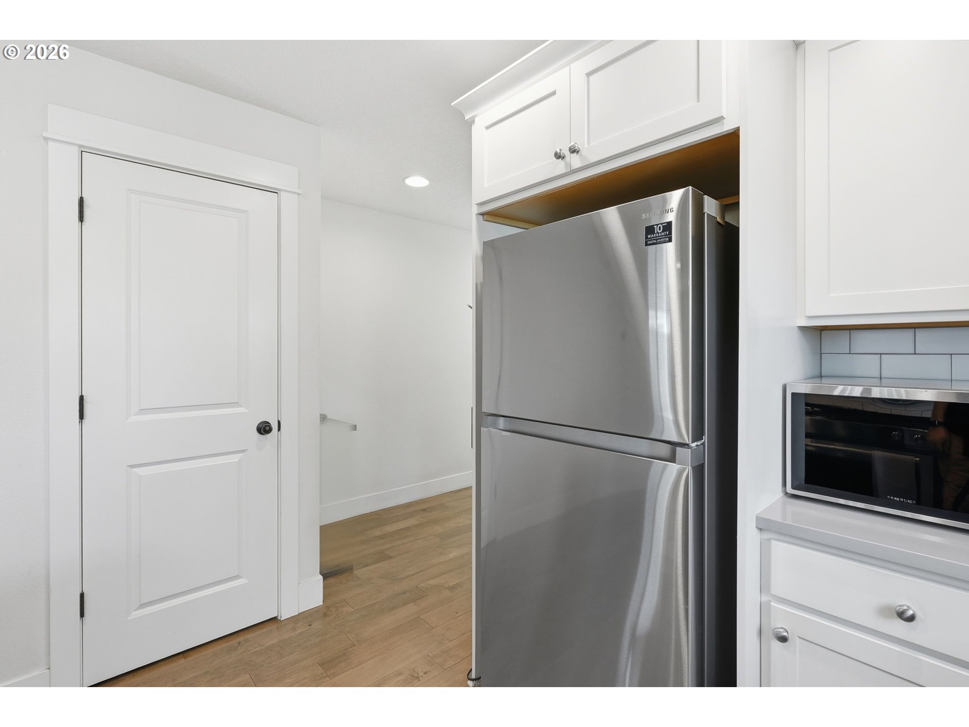 10045 Southeast Clinton Street Portland, OR 97266 - Photo 11 of 28