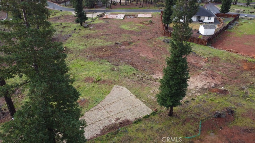 6881 Pentz Road Paradise, CA 95969 - Photo 4 of 10 a view of a yard