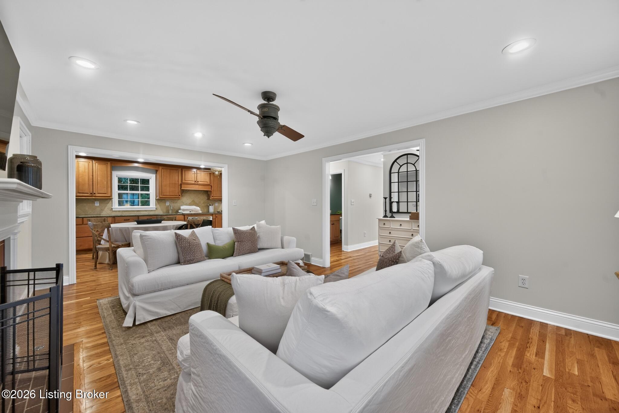 306 Garden Road Lexington, KY 40502 - Photo 13 of 79 Living Room
