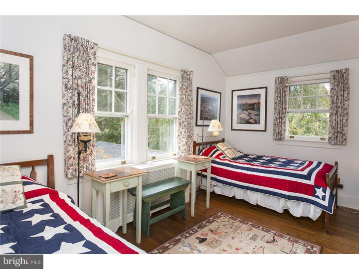 154 Library Place Princeton, NJ 08540 - Photo 16 of 23 Bedroom 3