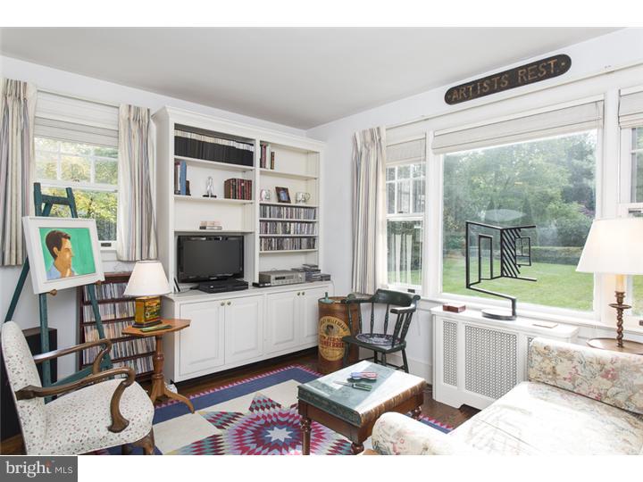 154 Library Place Princeton, NJ 08540 - Photo 10 of 23 Family Room