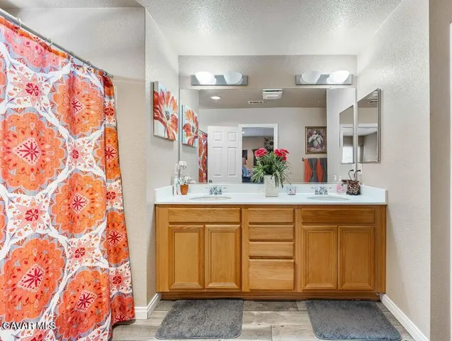 $3,000 | 2562 Kenwood Court, Palmdale, CA 93550