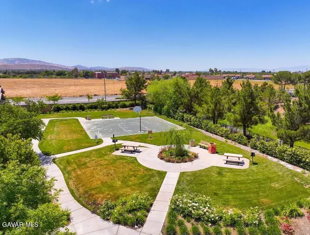 $3,000 | 2562 Kenwood Court, Palmdale, CA 93550