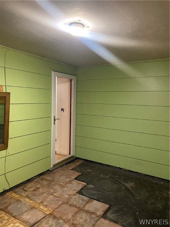 1380 Harlem Road Cheektowaga, NY 14206 - Photo 29 of 49 Upper Unit Enclosed Porch