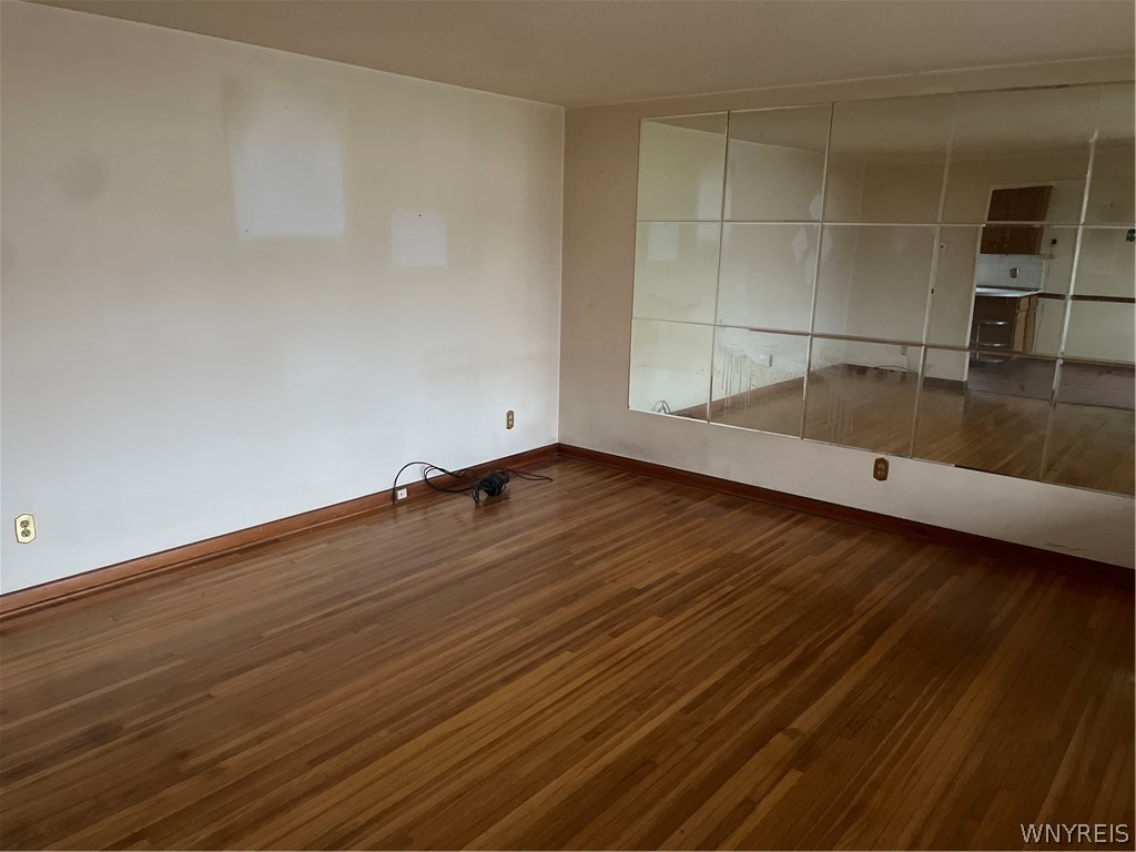 1380 Harlem Road Cheektowaga, NY 14206 - Photo 5 of 49 Lower Unit Living Room