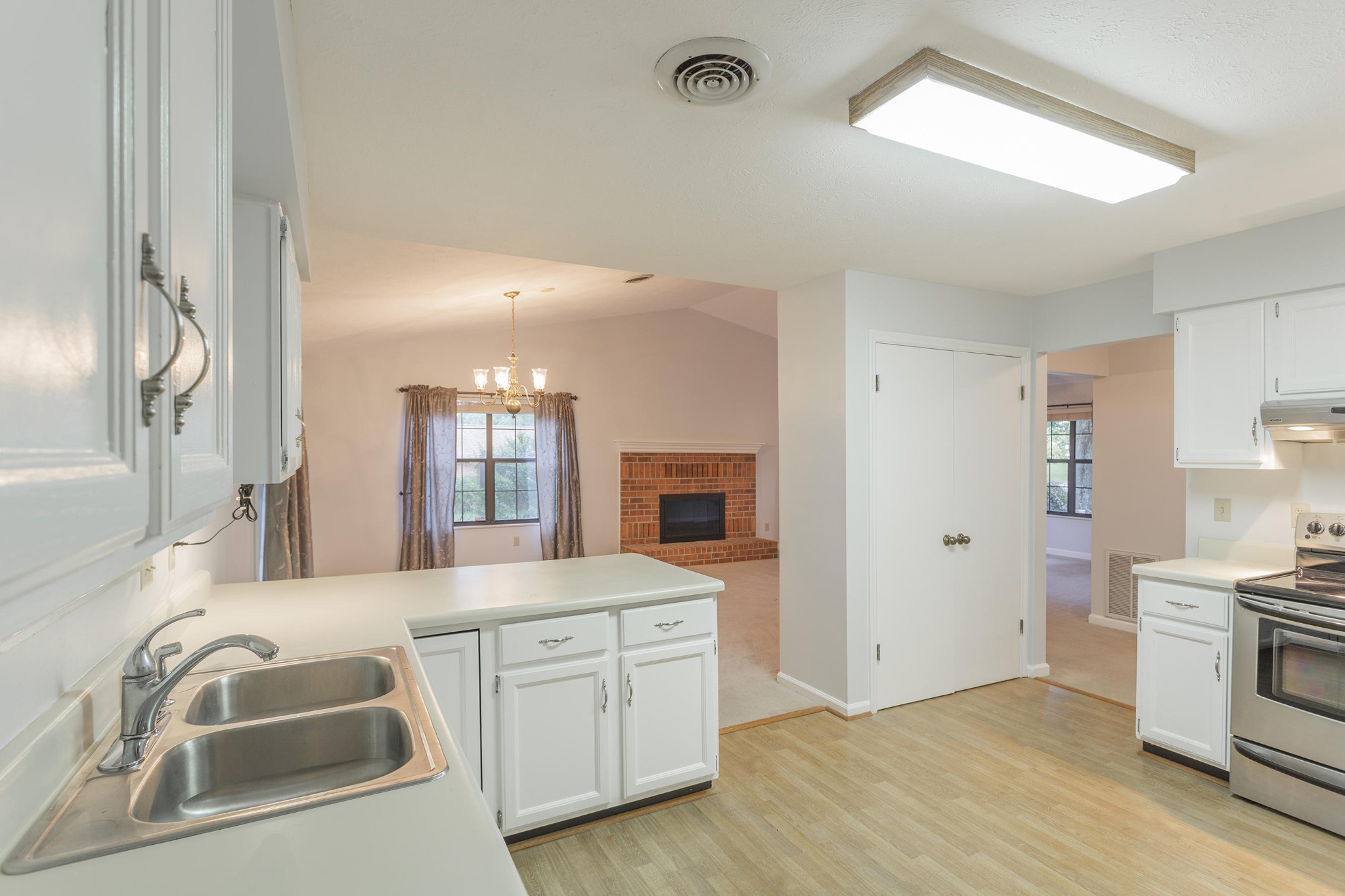 960 Spinnaker Road Knoxville, TN 37934 - Photo 13 of 32 Gallery Image 13