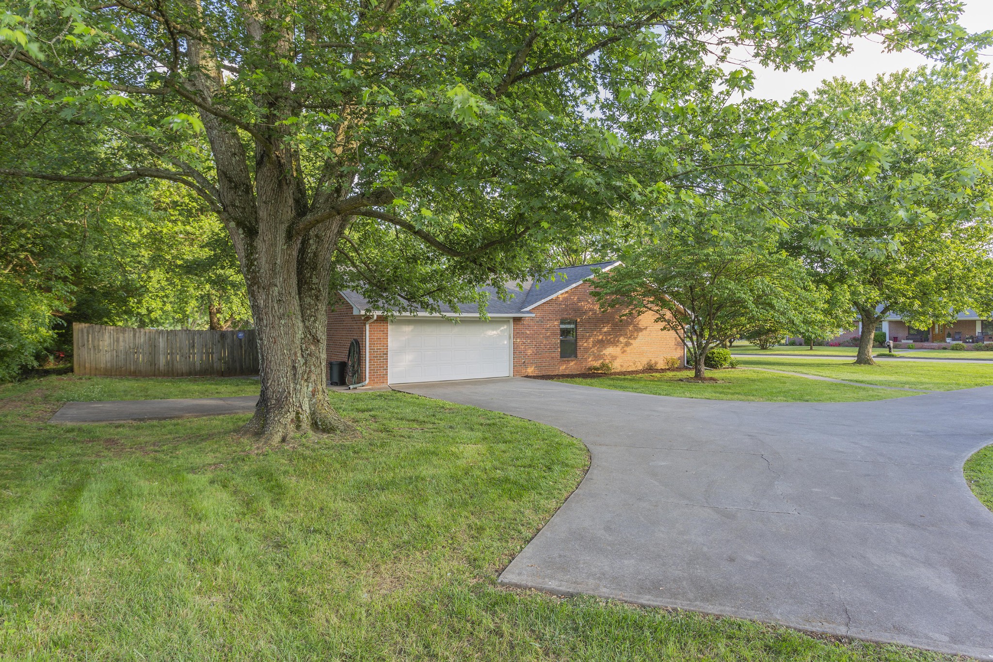 960 Spinnaker Road Knoxville, TN 37934 - Photo 6 of 32 Gallery Image 6