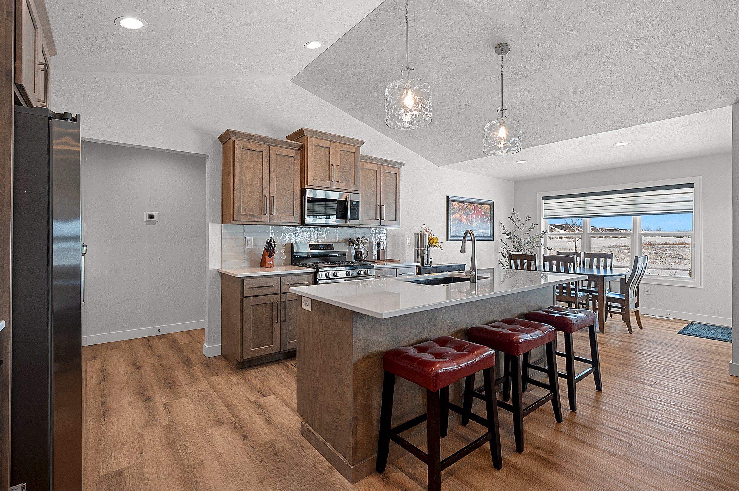 2555 Willow Road Green Bay, WI 54311 - Photo 12 of 60